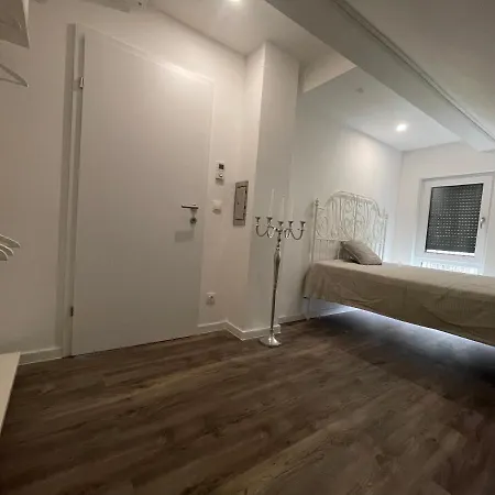 House With Garden, Free Parking 3* Грац